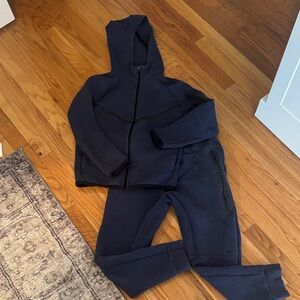 Nike Sportswear Tech Fleece Windrunner Full Zip Hoodie and Joggers Set
